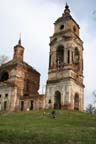 Нижний Шкафт, Петропавловский храм с приделом в честь свв. бессребреников Космы и Дамиана, построен в 1796&nbspг.